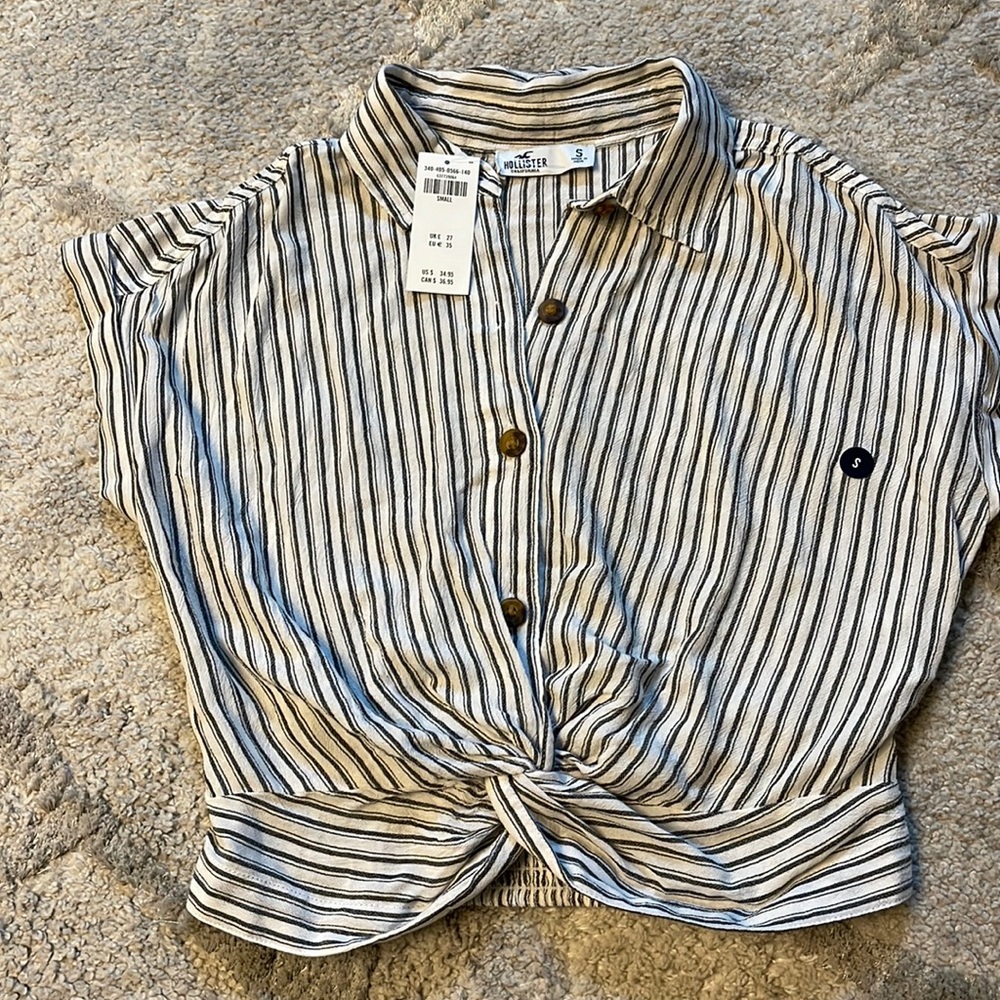 Hollister blouse